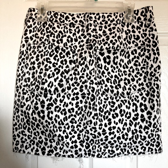 & Denim Dresses & Skirts - & Denim animal print short skirt. Size 10.